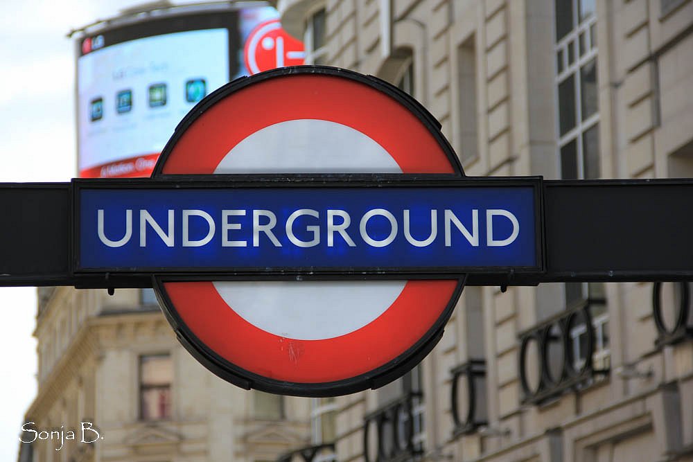 Piccadilly Circus